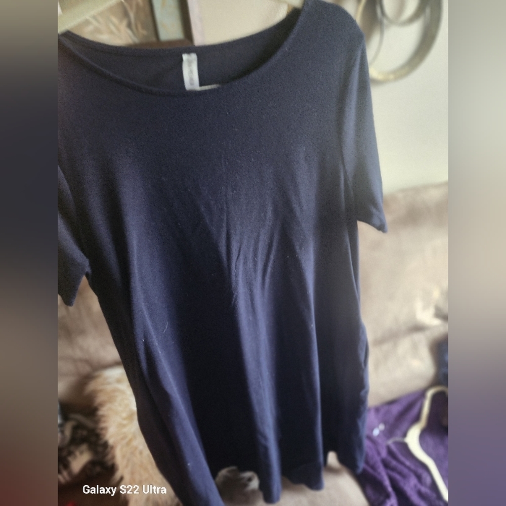 A tunic shirt that can be worn with pretty leggings